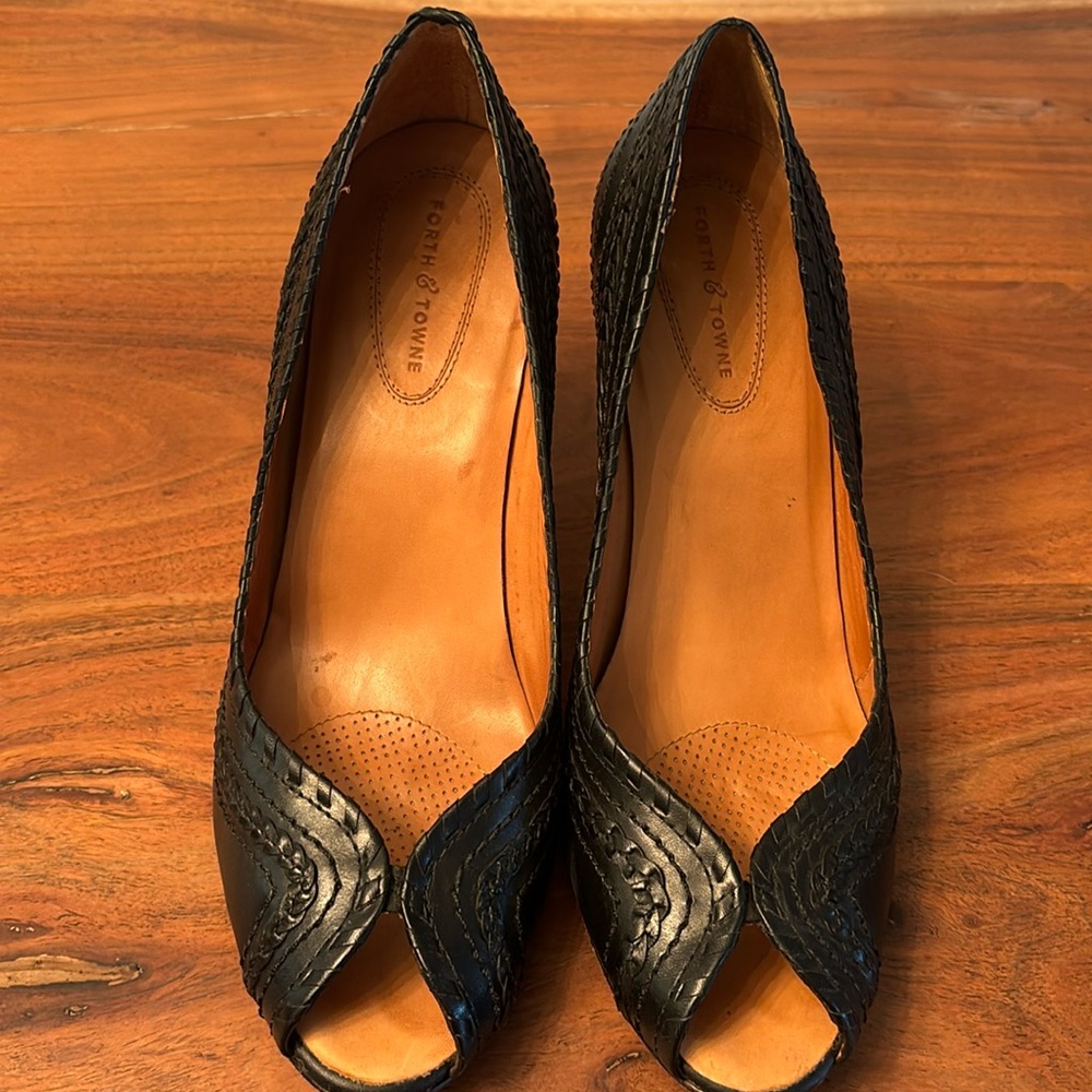 Forth & Town black leather made in Brazil size 8.5